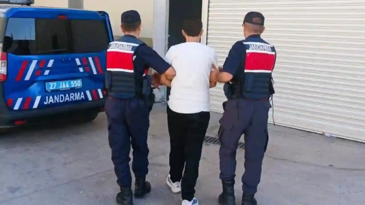 Gaziantep'te silahlı yağma suçundan kesinleşmiş cezayla aranan şahıs yakalandı