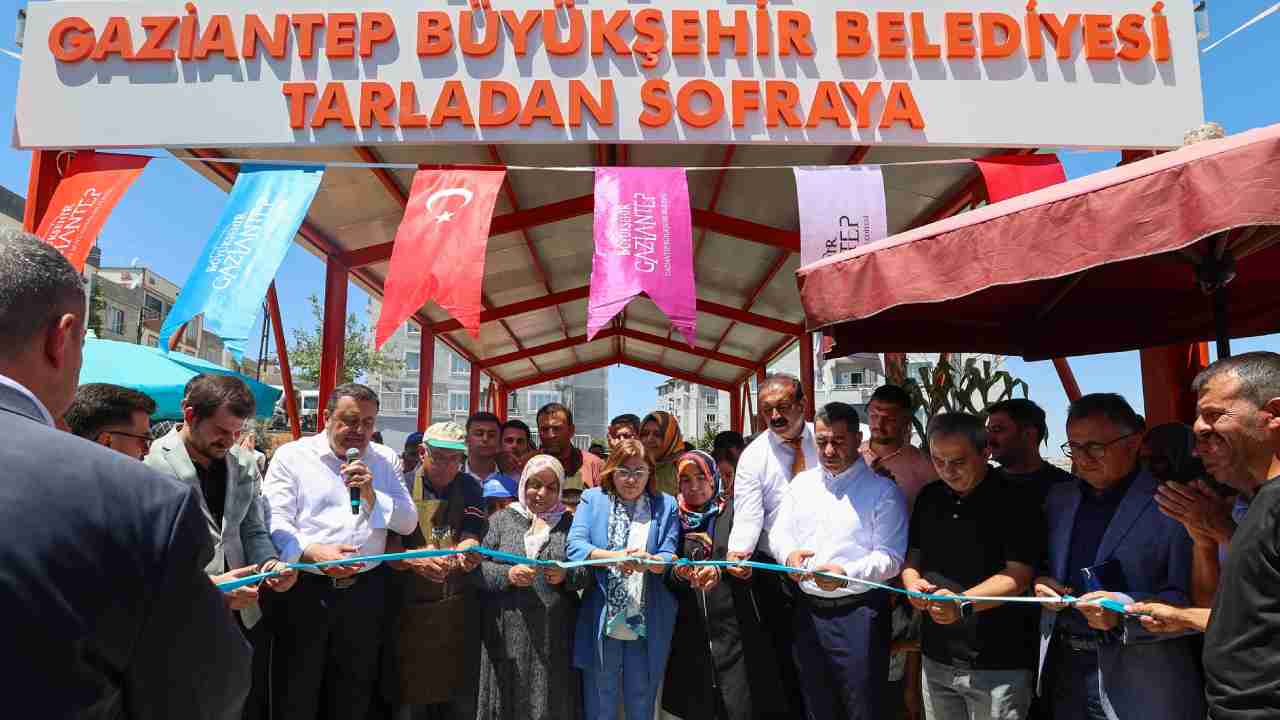 Başkan Şahin Sözünü Tuttu, Serinevler "Haydi Tarladan Sofraya" Pazar Yerine Kavuştu