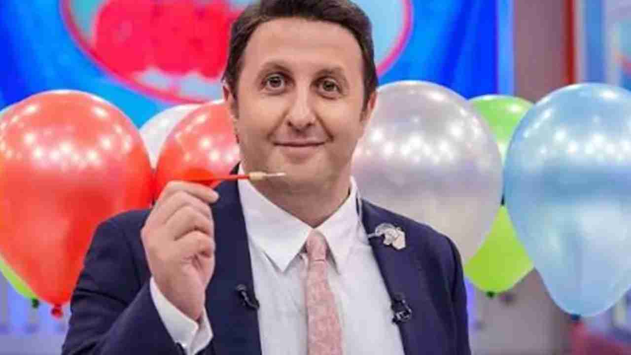 İlker Ayrık Sahnelere Ara Verdi! İşte Erteleme Nedeni