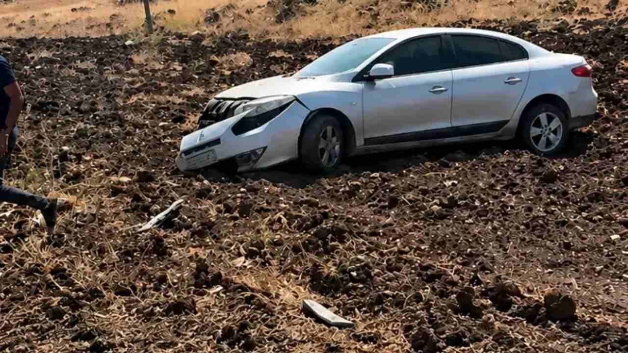 Gaziantep’te Yürekleri Ağza Getiren Kaza: Araç Tarlaya Uçtu