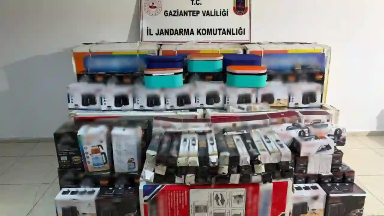 Gaziantep’te 1,3 milyon TL değerinde kaçak malzeme ele geçirildi