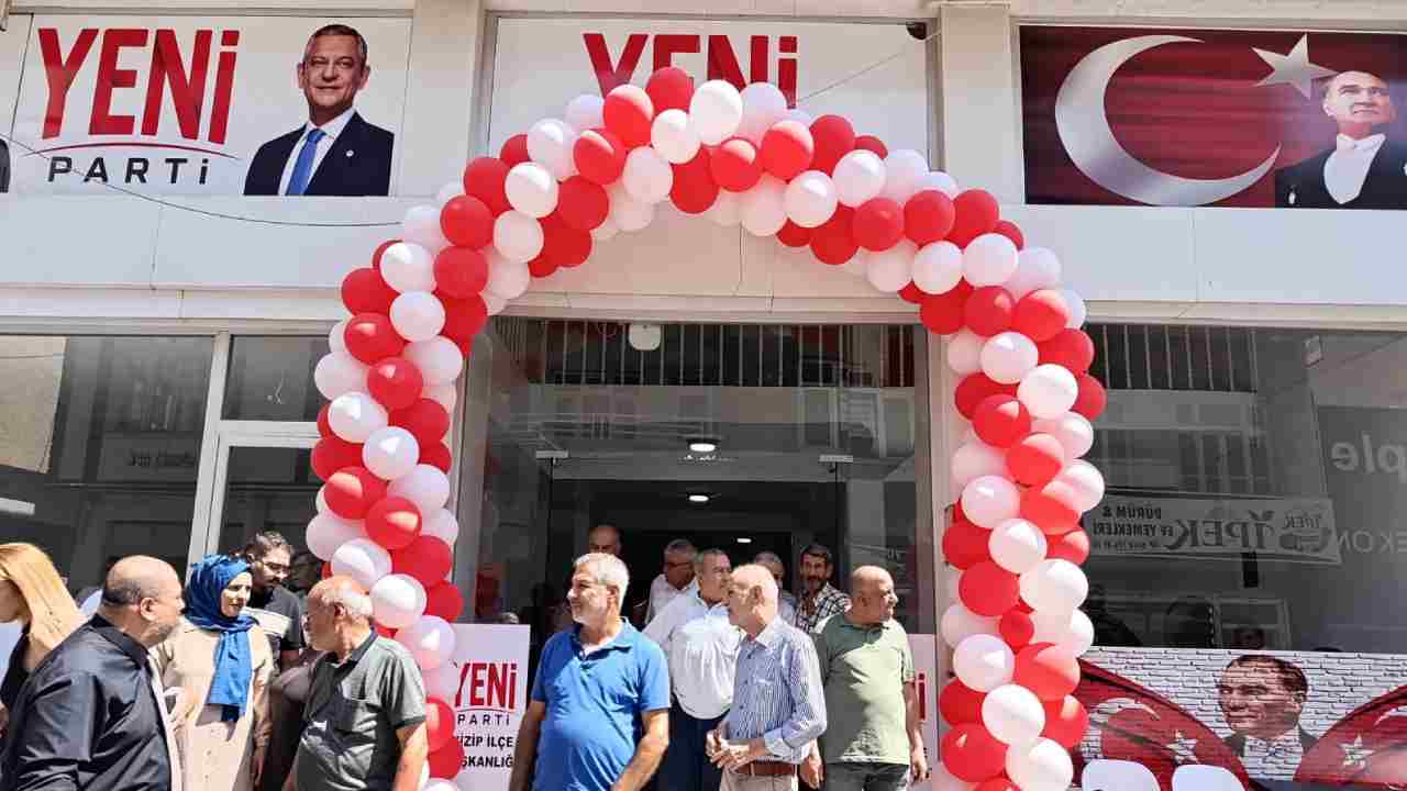 Yeni Parti Nizip İlçe Binası açıldı