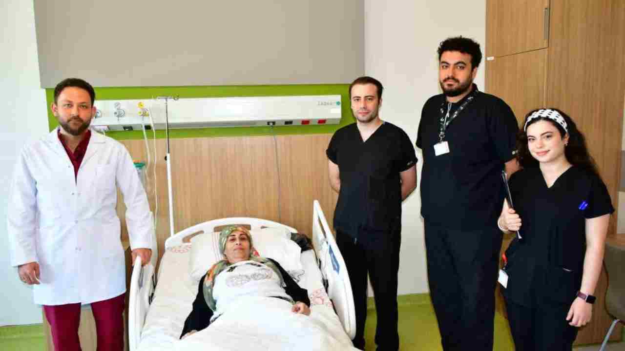 Karnı şiştikçe şişti, nedeni ameliyatta ortaya çıktı!