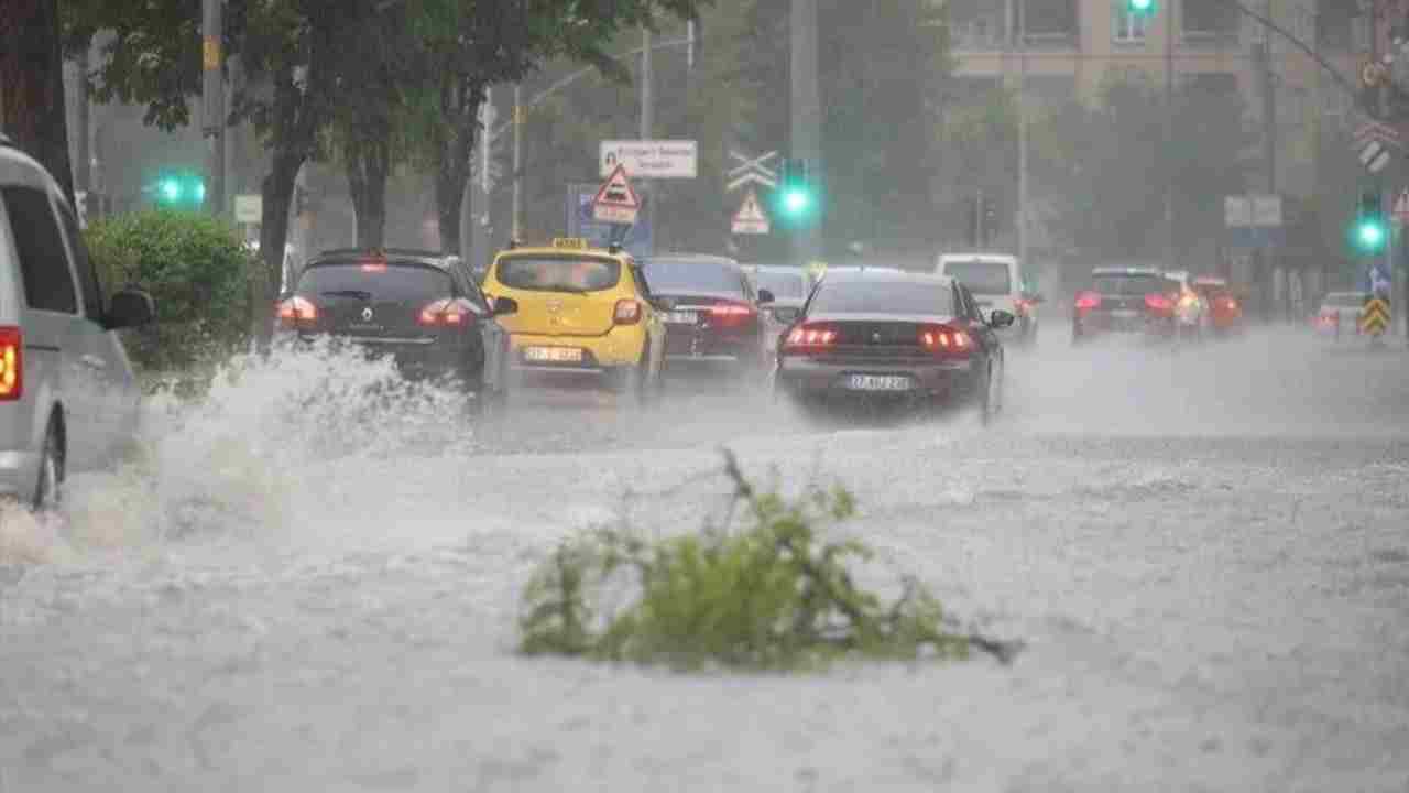 Meteoroloji Saat Verdi: Gaziantep’e Gökgürültülü Sağanak Yağmur Geliyor...
