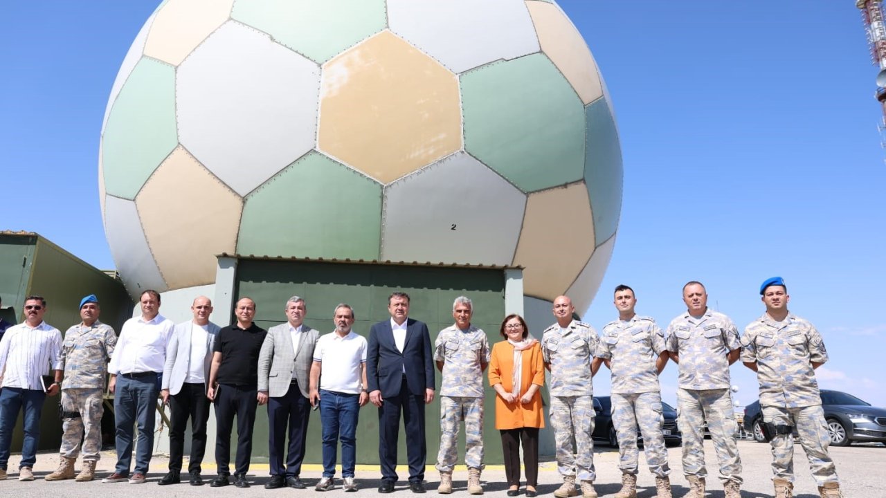 Radar Hava Komutanlığı’nı Şahin ziyaret etti