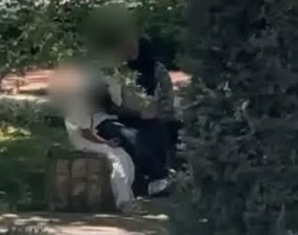 Gaziantep Parkta Şok Görüntü! Cinsel İlişkiye Girişen Çifte Vatandaşlardan Tepki!