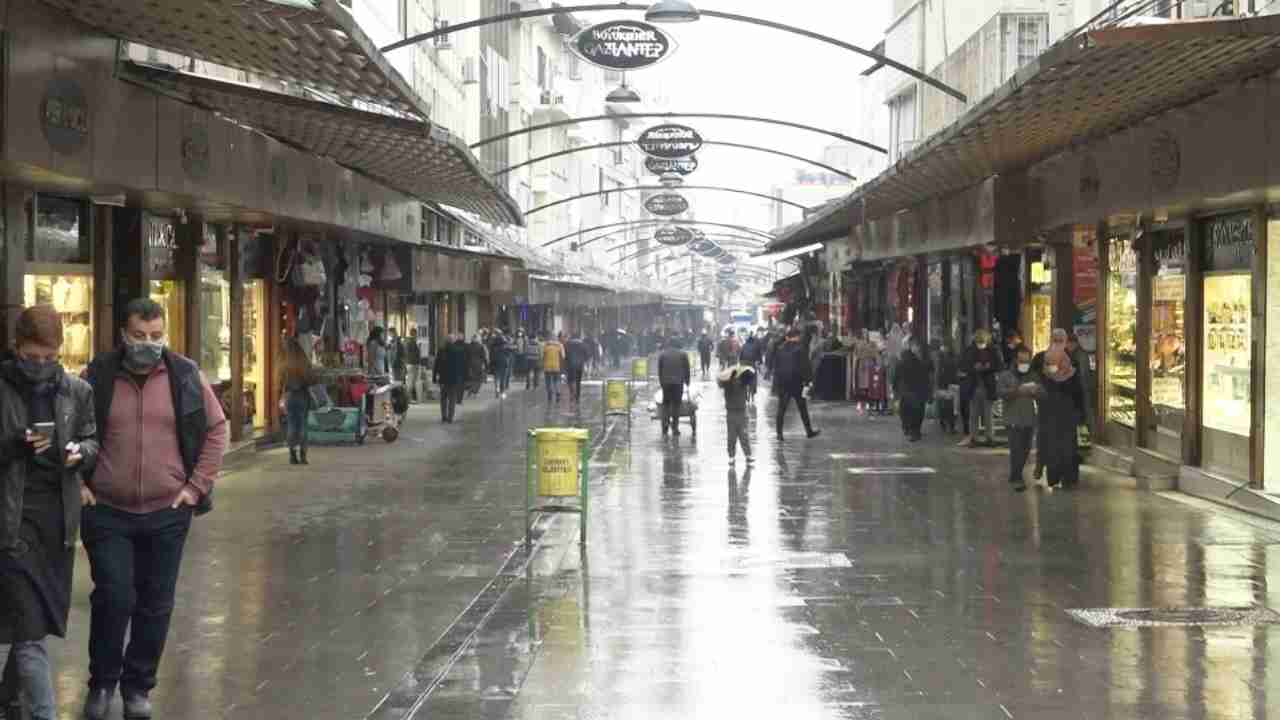 Gaziantep'e Yağmur Geliyor: Sıcaklık Düşüyor, Gökyüzü Kapanıyor