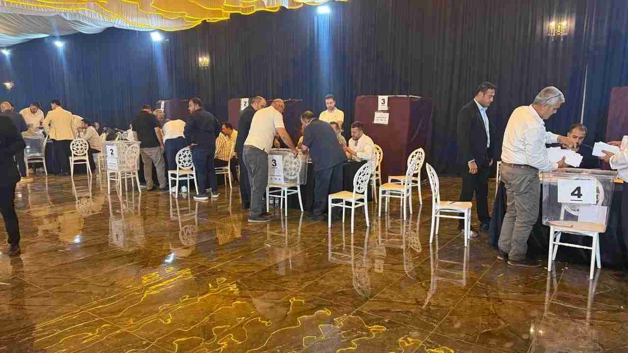 Gaziantep Yeni Parti'de sandık heyecanı: 5 ilçenin başkanı belli oldu