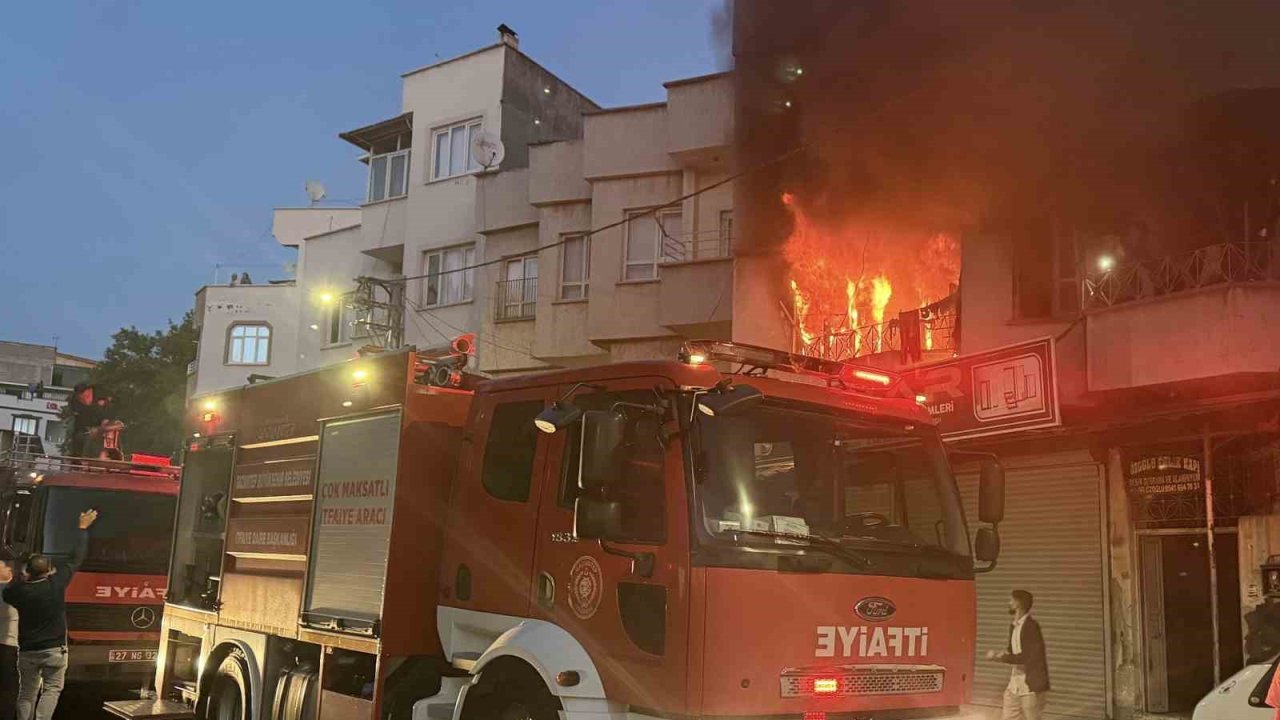 Gaziantep’te korkutan ev yangını: 1 yaralı