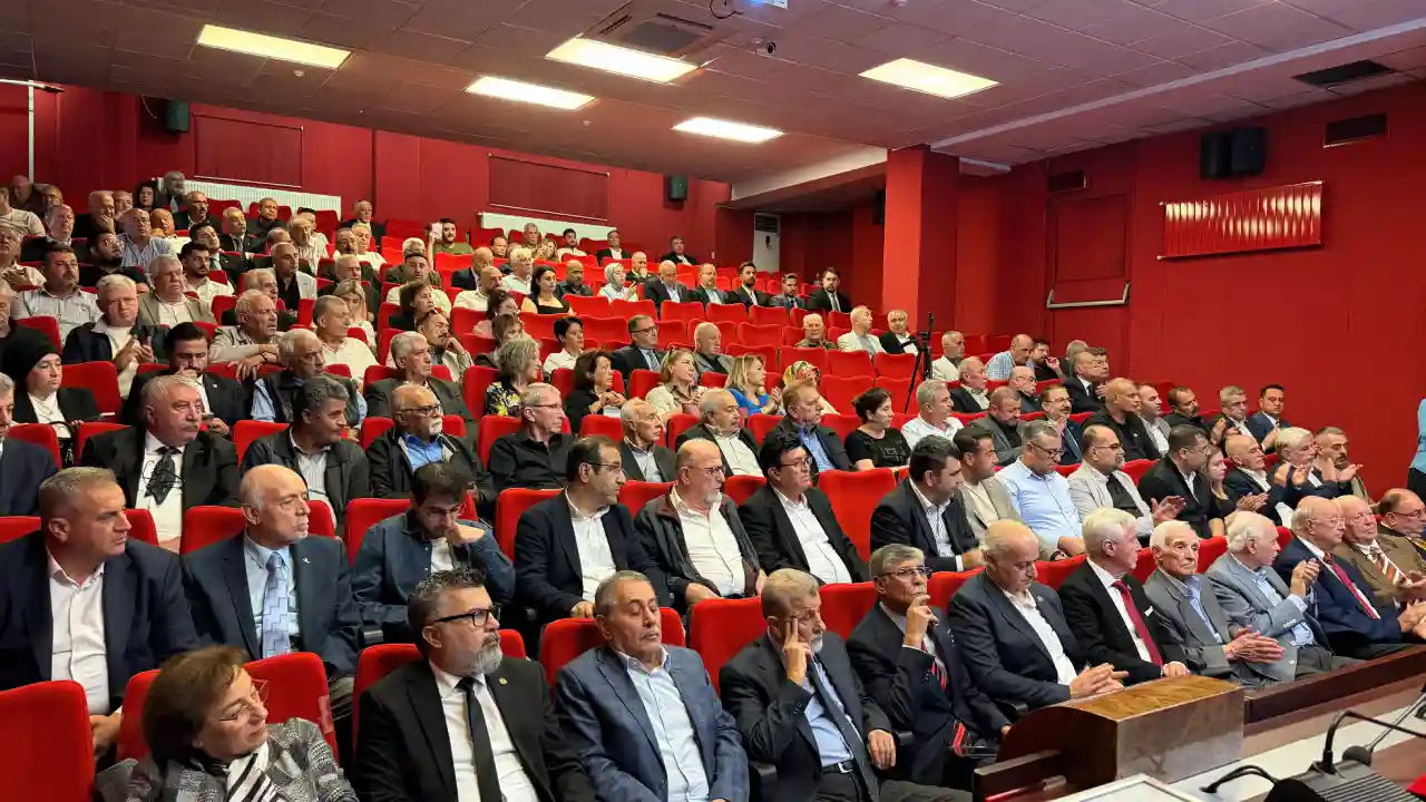 Hür Türkiye Buluşmaları kapsamında Gaziantep’te Haberleşme ve Veri Egemenliği Çalıştayı düzenlendi