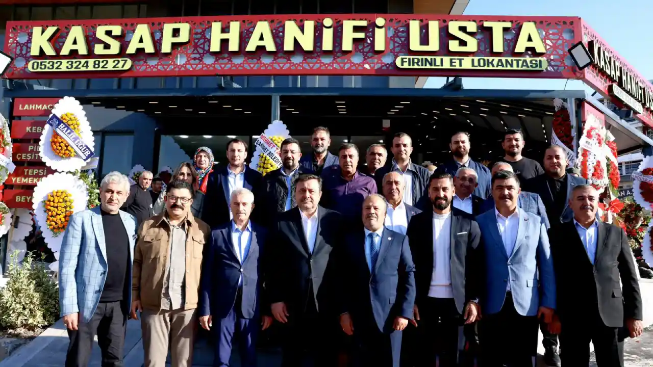 Gaziantep gastronomisine dev katkı: Kasap Hanifi Usta Fırınlı Et Lokantası açıldı