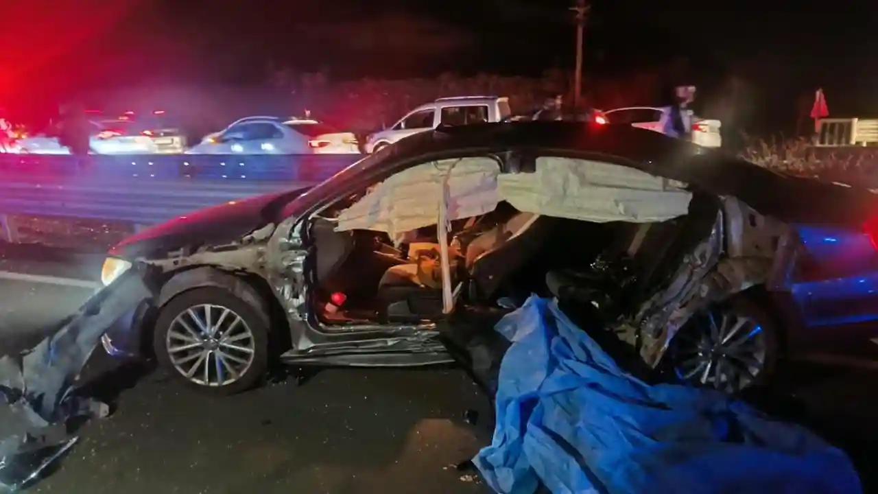 Bingöl’de otomobil bariyere çarptı: 2 ölü, 2 yaralı