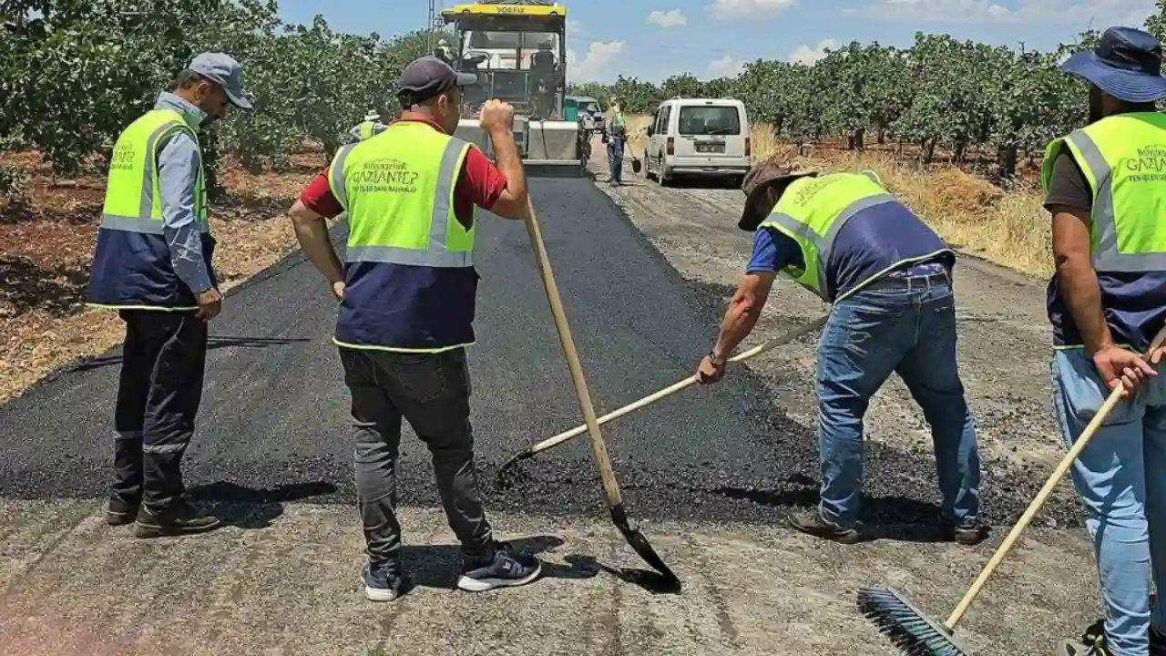 Gaziantep'te vatandaşlardan belediyeye isyan: "Artık yeter hizmet istiyoruz"