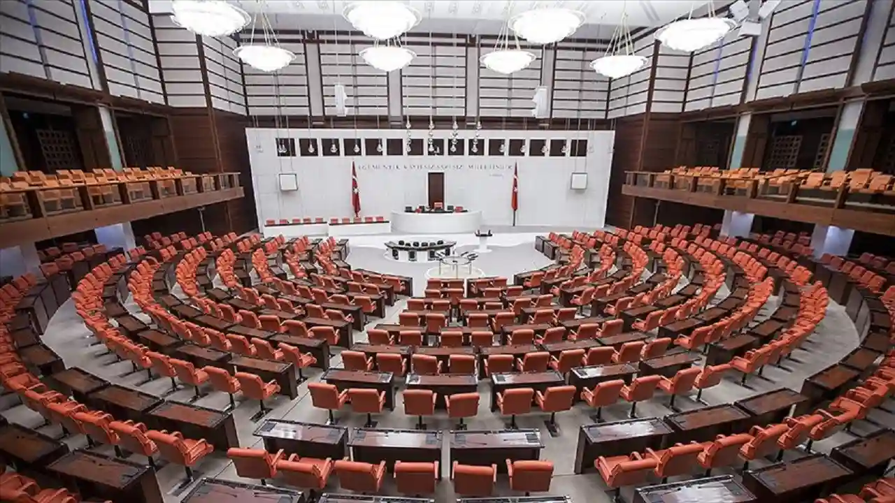 SON DAKİKA.... Gaziantep Milletvekili Parti Mi Değiştiriyor?