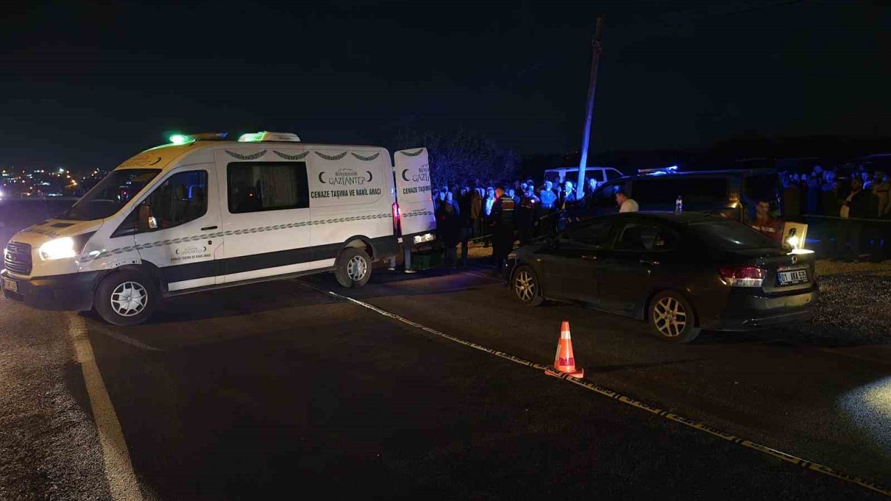Kızına gidiyordu, yolun ortasında hayatı bitti: Gaziantep'te yürek yakan kaza