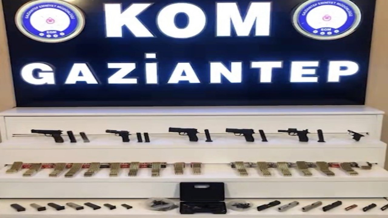Gaziantep’te evde adeta cephanelik ele geçirildi