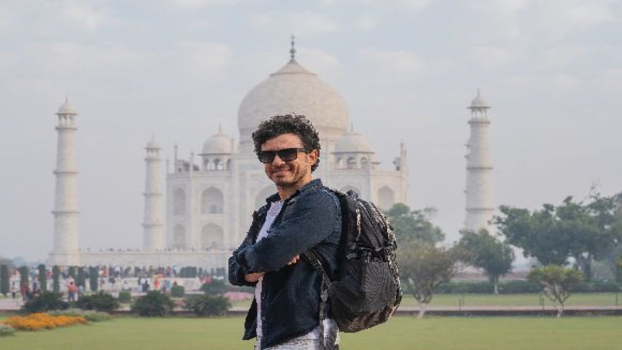 BURAY TAC MAHAL'DEN KLİPLE DÖNDÜ