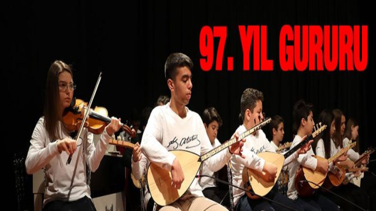 SANKO OKULLARINDA GAZİANTEP'İN KURTULUŞUNUN 97. YILI KUTLANDI