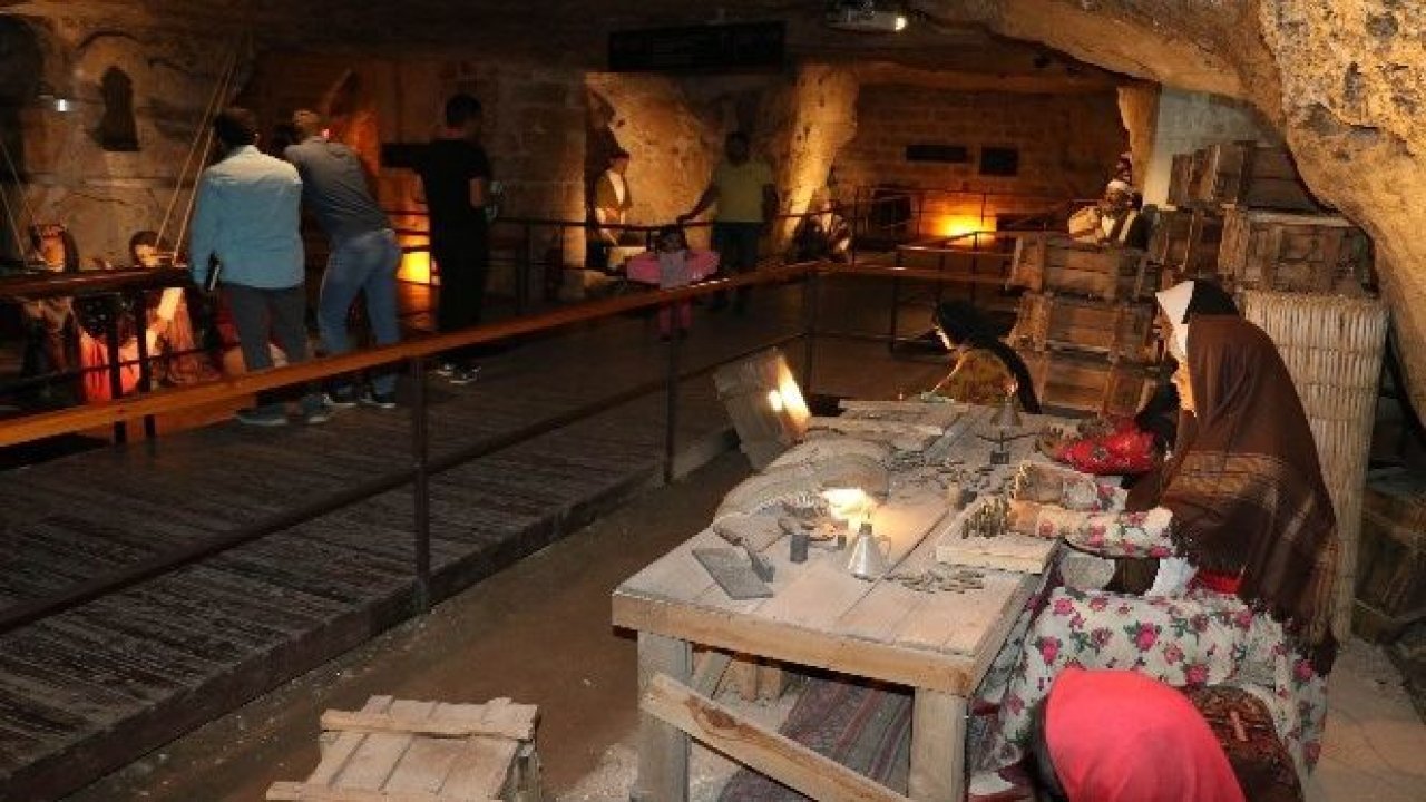 Mili mücadele müzesi ziyaretçilerini savaş dönemine götürüyor