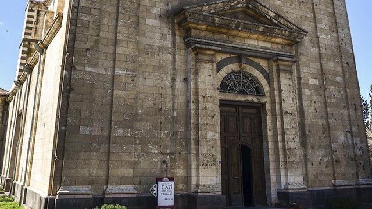 Atatürk'ün halka seslendiği bina "arkeoloji enstitüsü" olacak