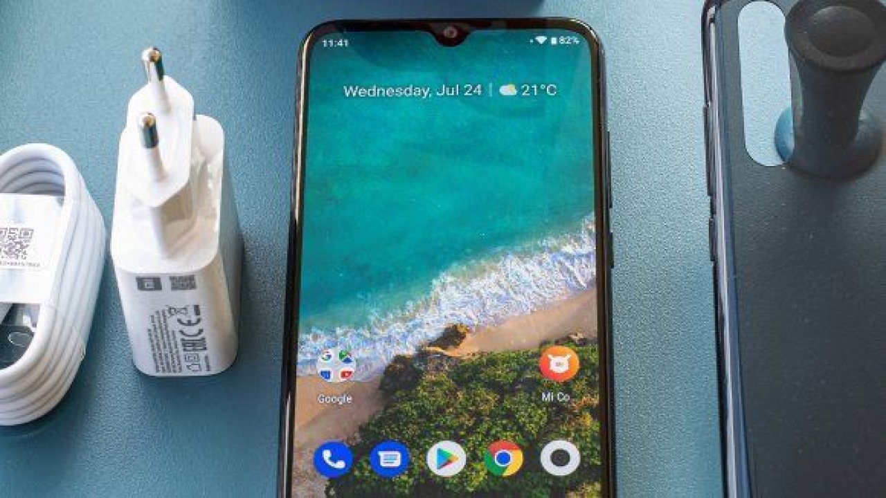 Xiaomi Mi 9 Lite tanıtıldı! İşte özellikleri ve fiyatı