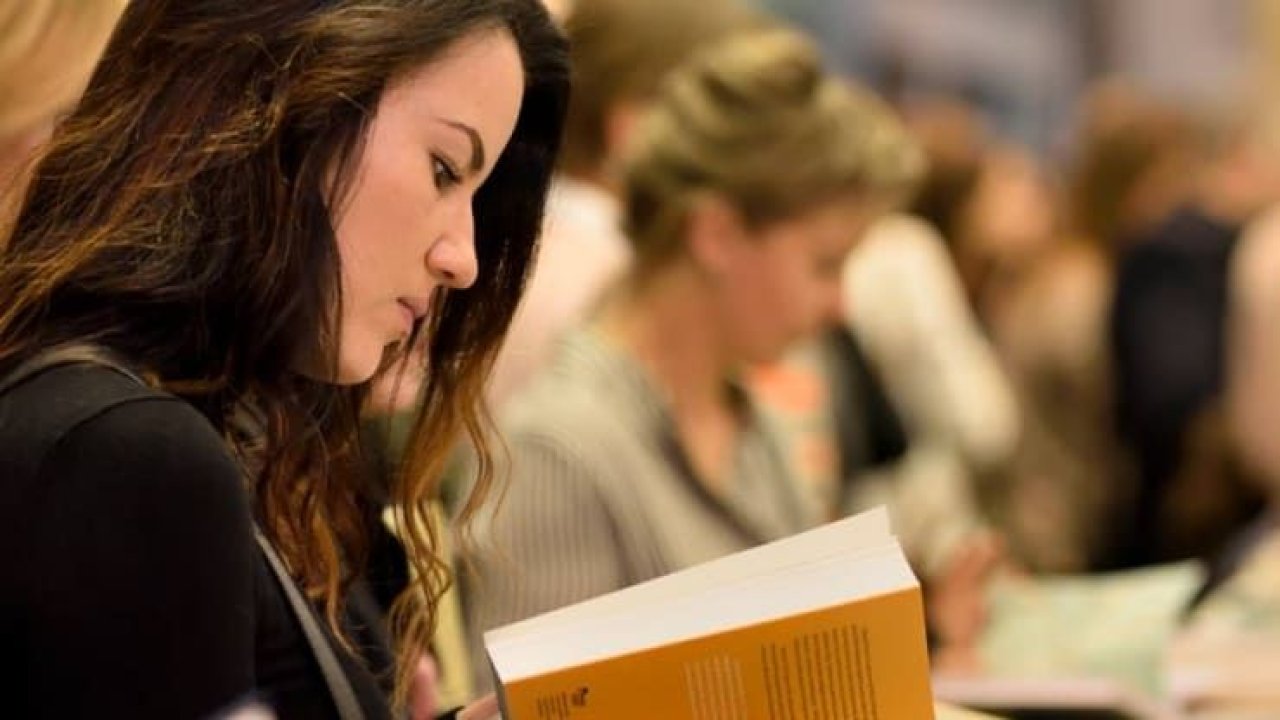 Türkiye'de kişi başına yedi kitap düşüyor