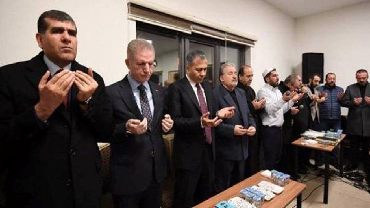 İstanbul ve Gaziantep Valileri Akdoğan'ın Mevlidine katıldı