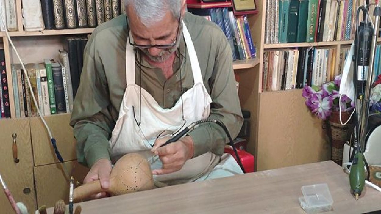 Tarlada yetişen kabak odaları süslüyor