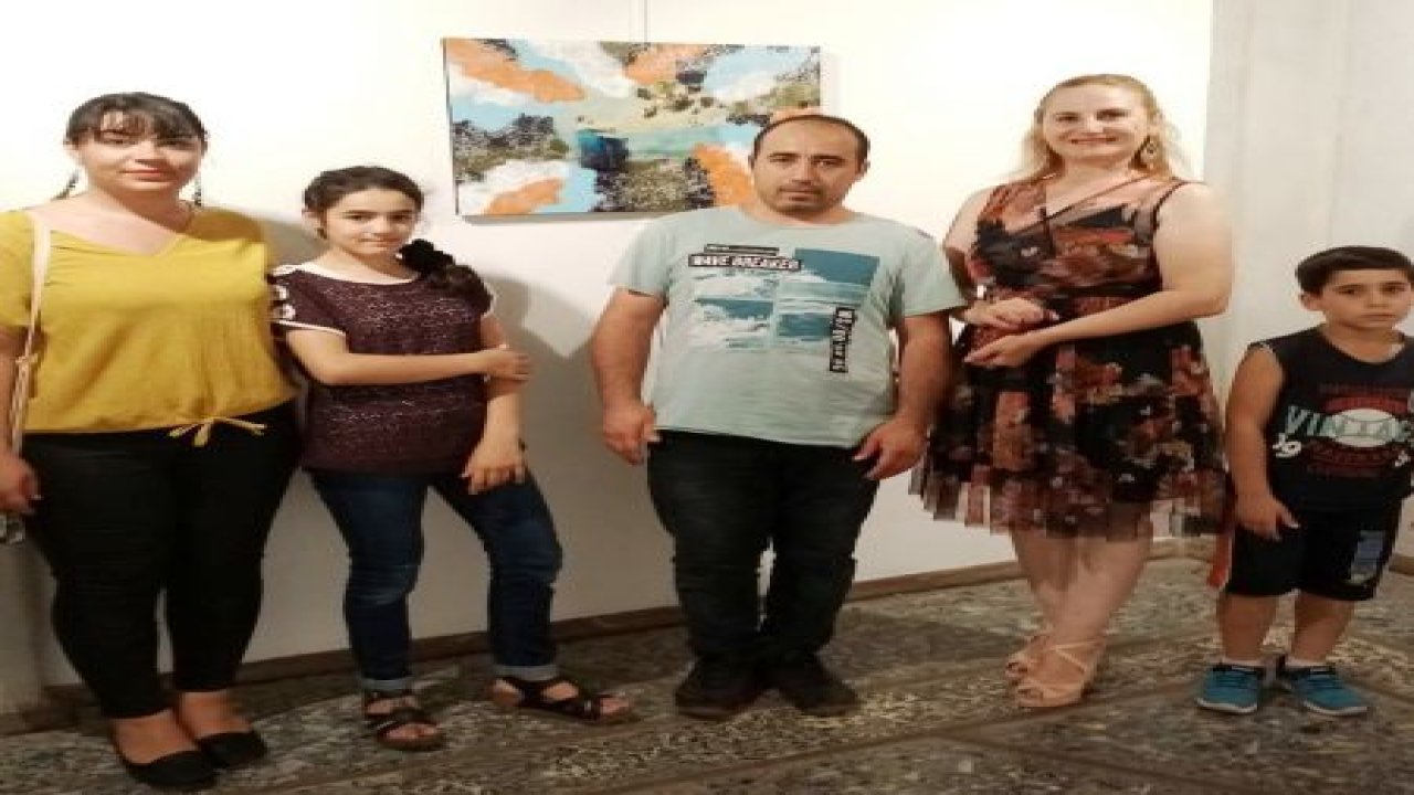 Ressam Akyüz'den özgürlük tablosu
