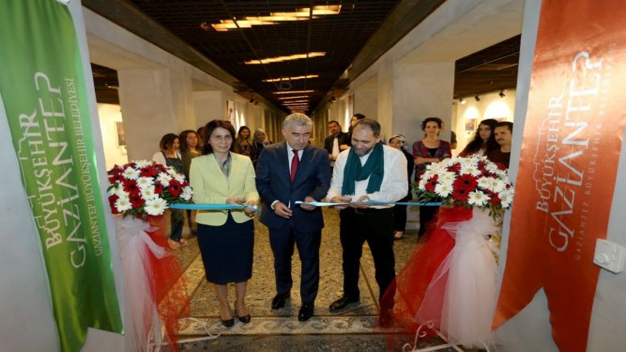 'KELİMENİN KALBİ' ADLI KALİGRAFİ SÖZ RESİM SERGİSİ AÇILDI