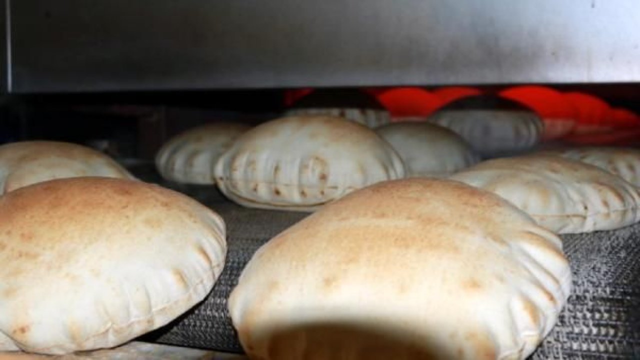Suriye'de mağdurlara bir yılda 270 milyon ekmek dağıtıldı
