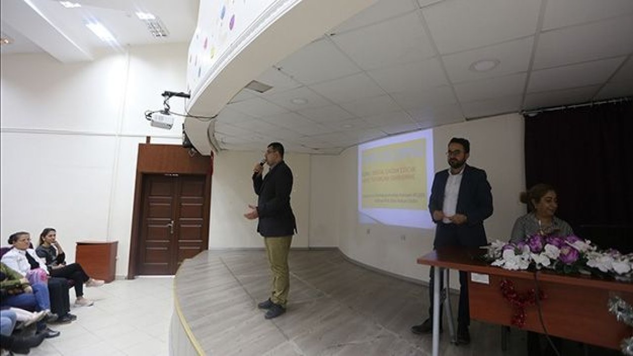 Gaziantep'te “Dijital Çağda Çocuk-Anne Tutumlarını" anlatıldı