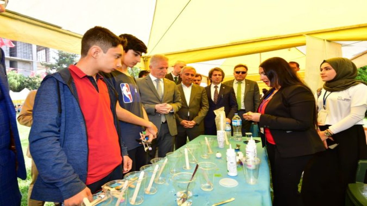 Vali Gül, 'Çocuklarımızın bilimle içli dışlı olmalarını istiyoruz'