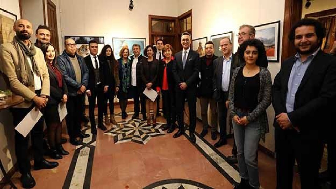 SEÇKİN FOTOĞRAFÇILARIN ESERLERİ GAÜN’DE SERGİLENDİ
