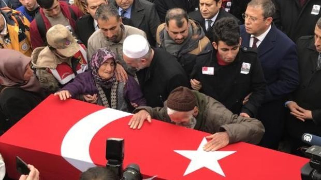 Nizip, şehidini uğurladı