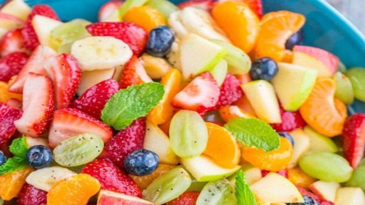 Meyve salatası tarifi, Meyve salatası nasıl yapılır, Meyve salatası malzemeler