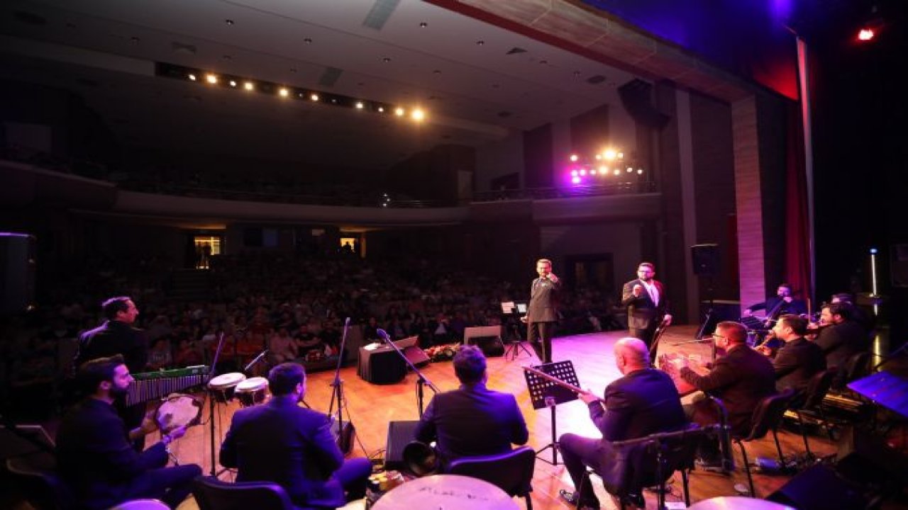 İHSAN GÜVENÇ'TEN MUHTEŞEM KONSER