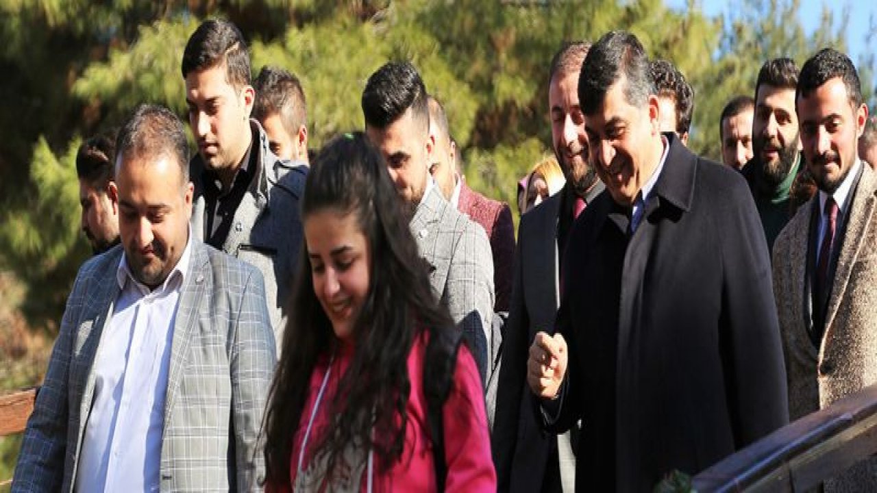 Fadıloğlu, Türkiye gençlik konseyi üyeleriyle buluştu