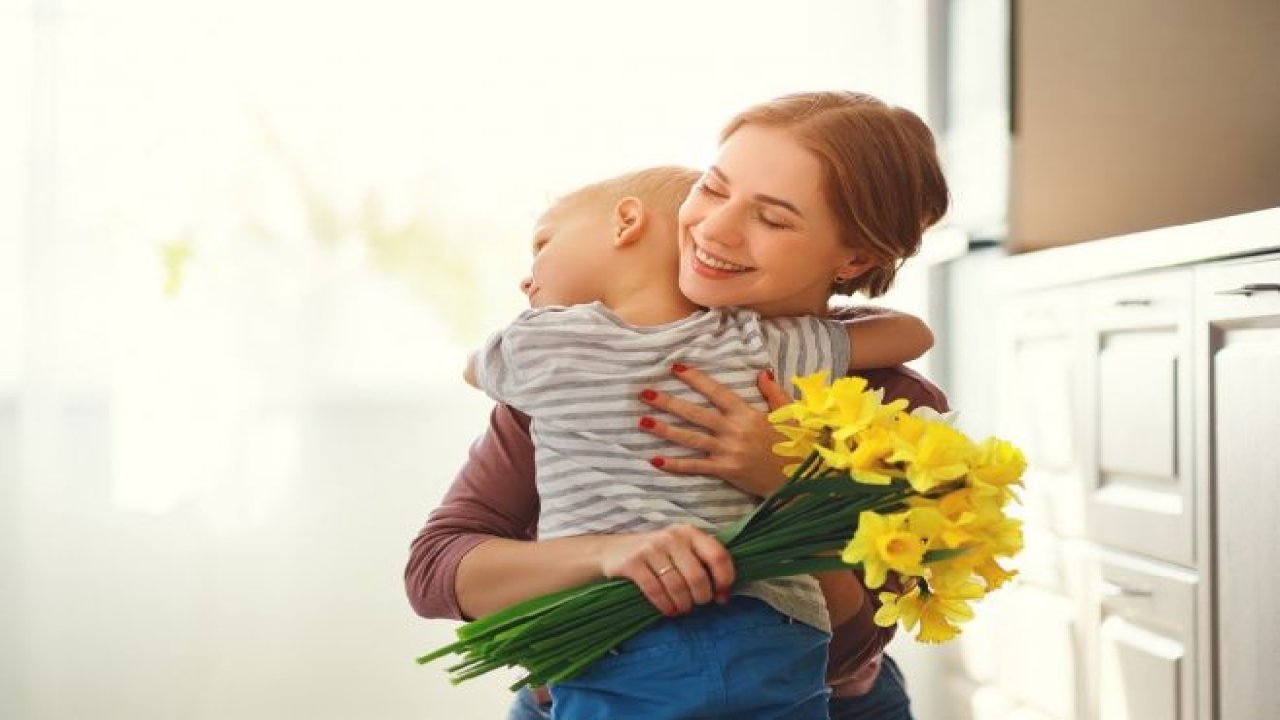 En güzel Anneler Günü sözleri: Annenizi en anlamlı Anneler Günü mesajlarıyla kutlayın!