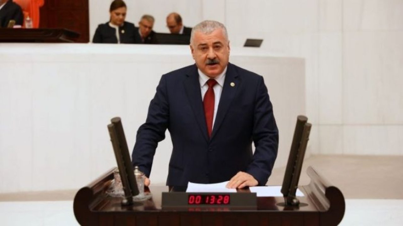 Video İzle...Vekil Atay: Devletin bünyesine katacağı memurunu araştırması en tabi hakkıdır