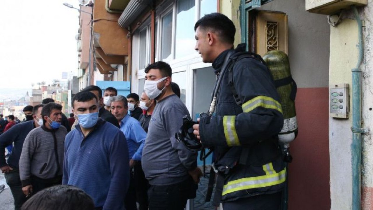 Gaziantep'te evde çıkan yangında 4 kişi dumandan etkilendi