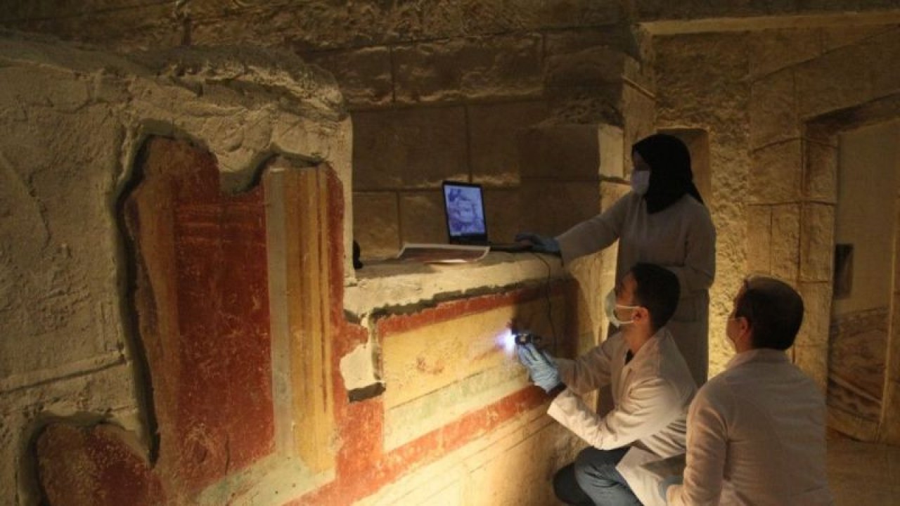 Tarih doktorları iş başında