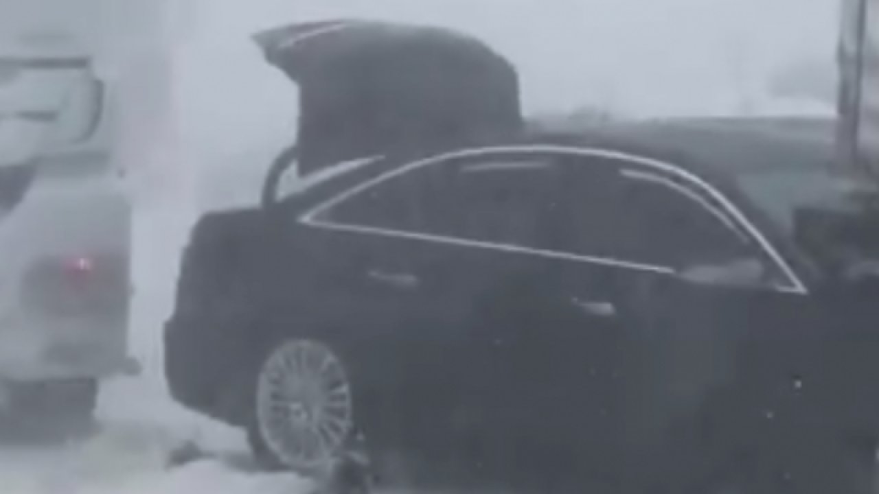 Son Dakika...Video İzle...Ak Parti Gaziantep Milletvekili Ali Şahin Trafik kazası geçirdi