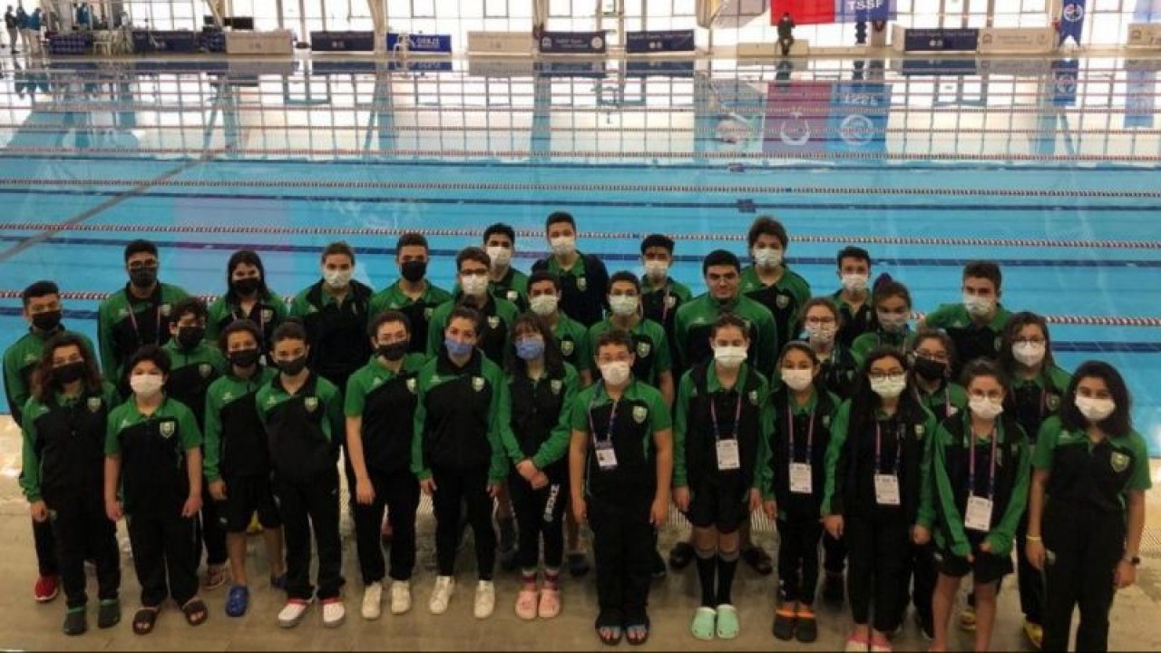 Paletli yüzücüler Türkiye şampiyonu