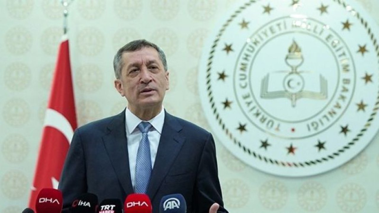 3 Mayıs'taki sınavlar ertelenecek mi? Bakan Selçuk'tan önemli açıklama!