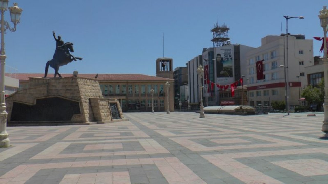 Video Haber...Gaziantep’te caddeler ve sokaklar boş kaldı
