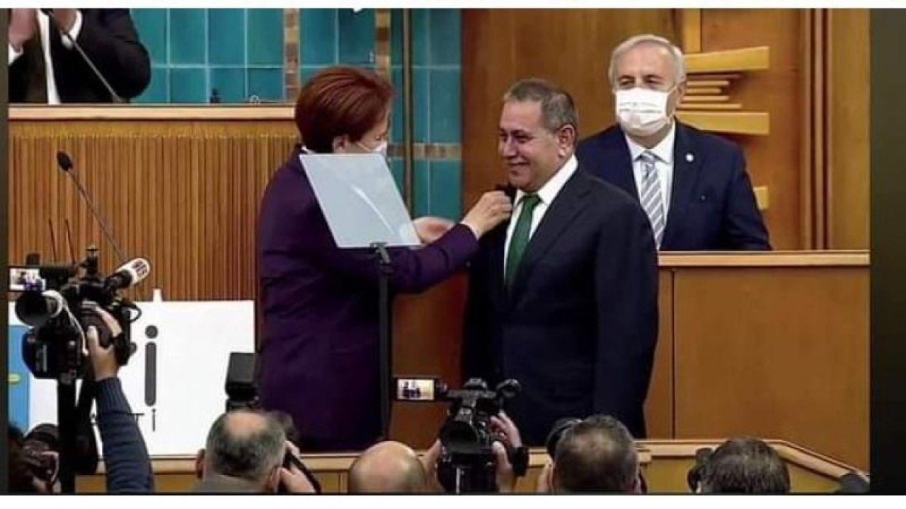 İYİ Parti’ye geçen Mehmet Ay, Akşener’den rozetini aldı!