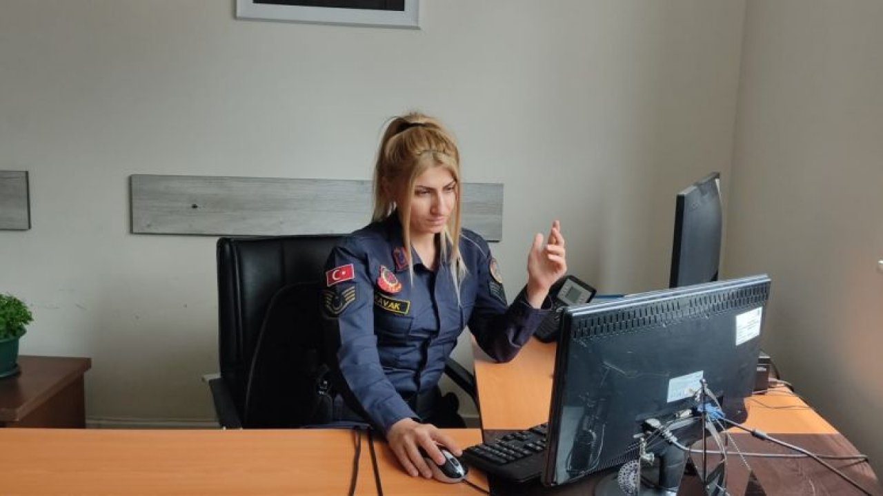 Jandarma ekipleri "Trafik Haftası"nda öğrencileri EBA üzerinden bilgilendirdi