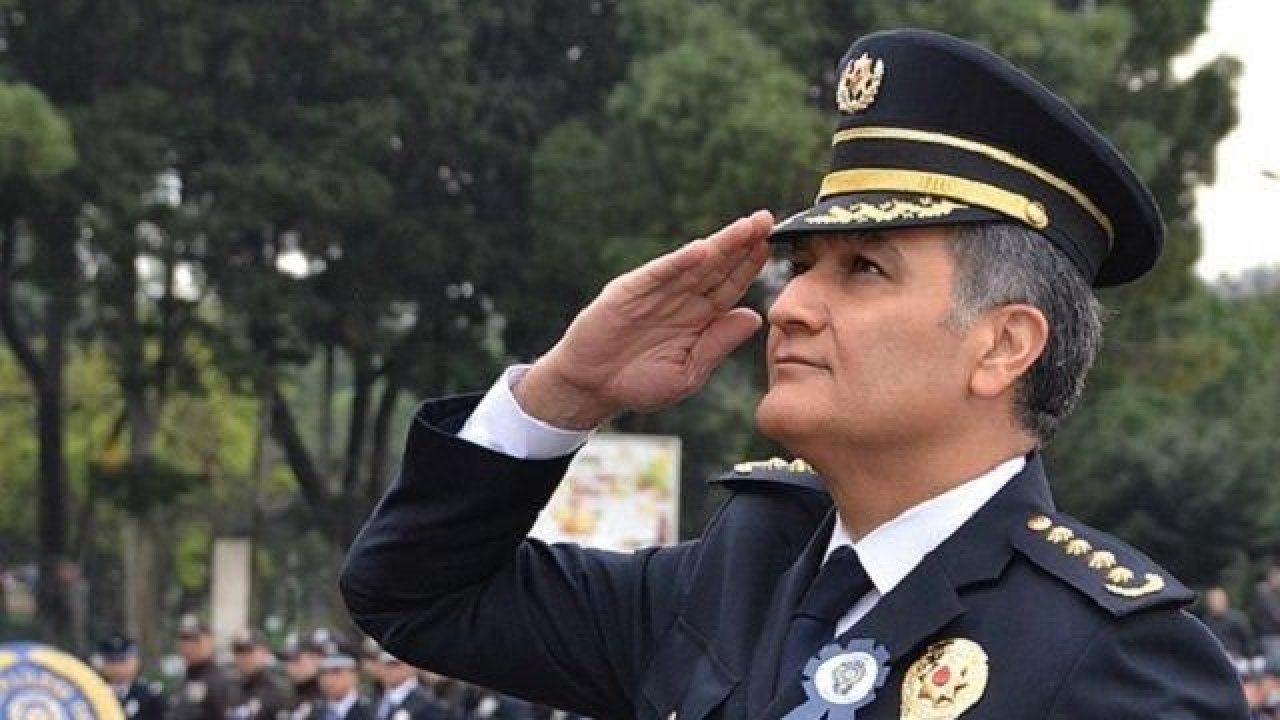 Emniyet Müdürü Zeybek’in emekliliği onaylandı mı?