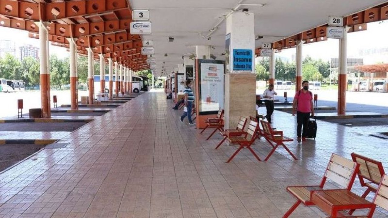 'İğne Atsan, Yere Düşmezdi!' Gaziantep otogarı bayram arefesinde ilk kez böyle görüntülendi!Gaziantep otogarı boş kaldı